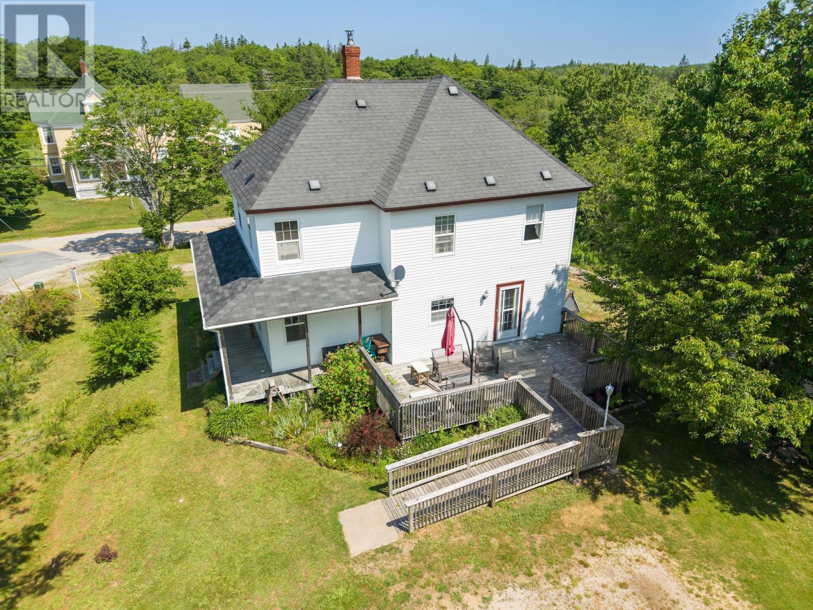 1 Belleville Road - 2