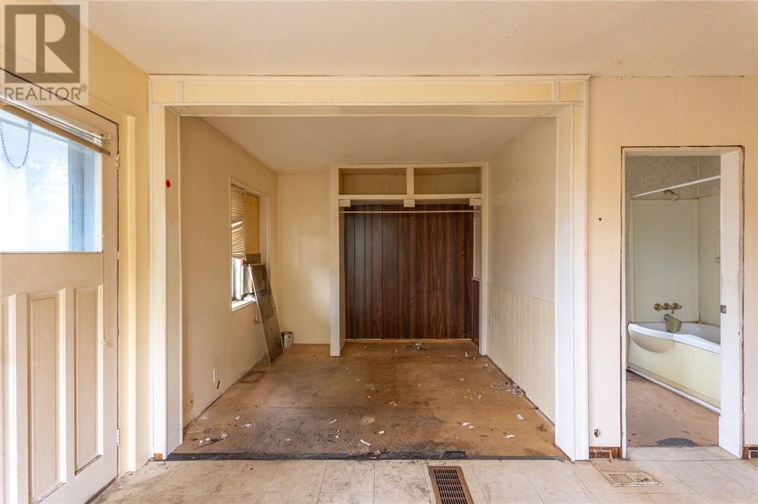 249 Riverside Drive - 14