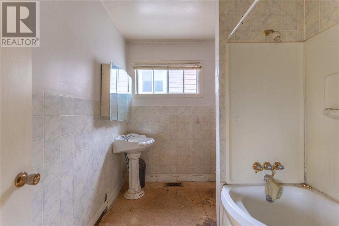 249 Riverside Drive - 13