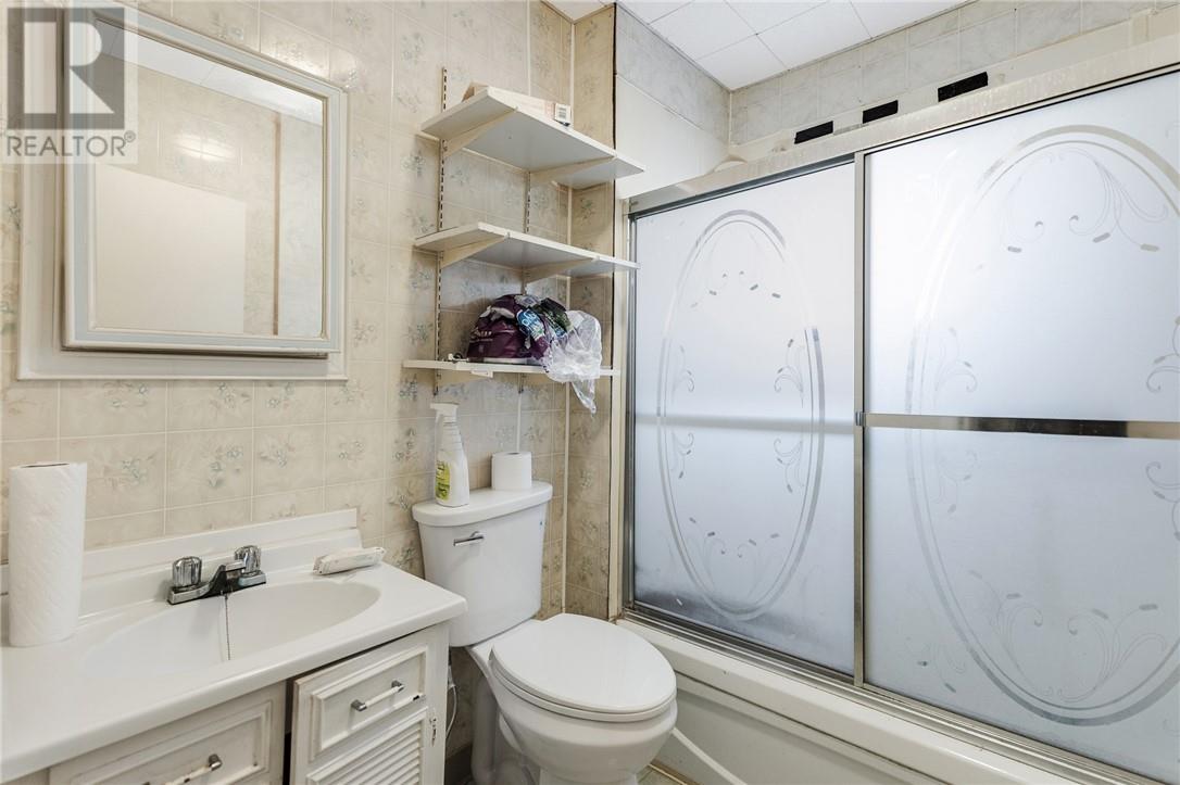 249 Riverside Drive - 21