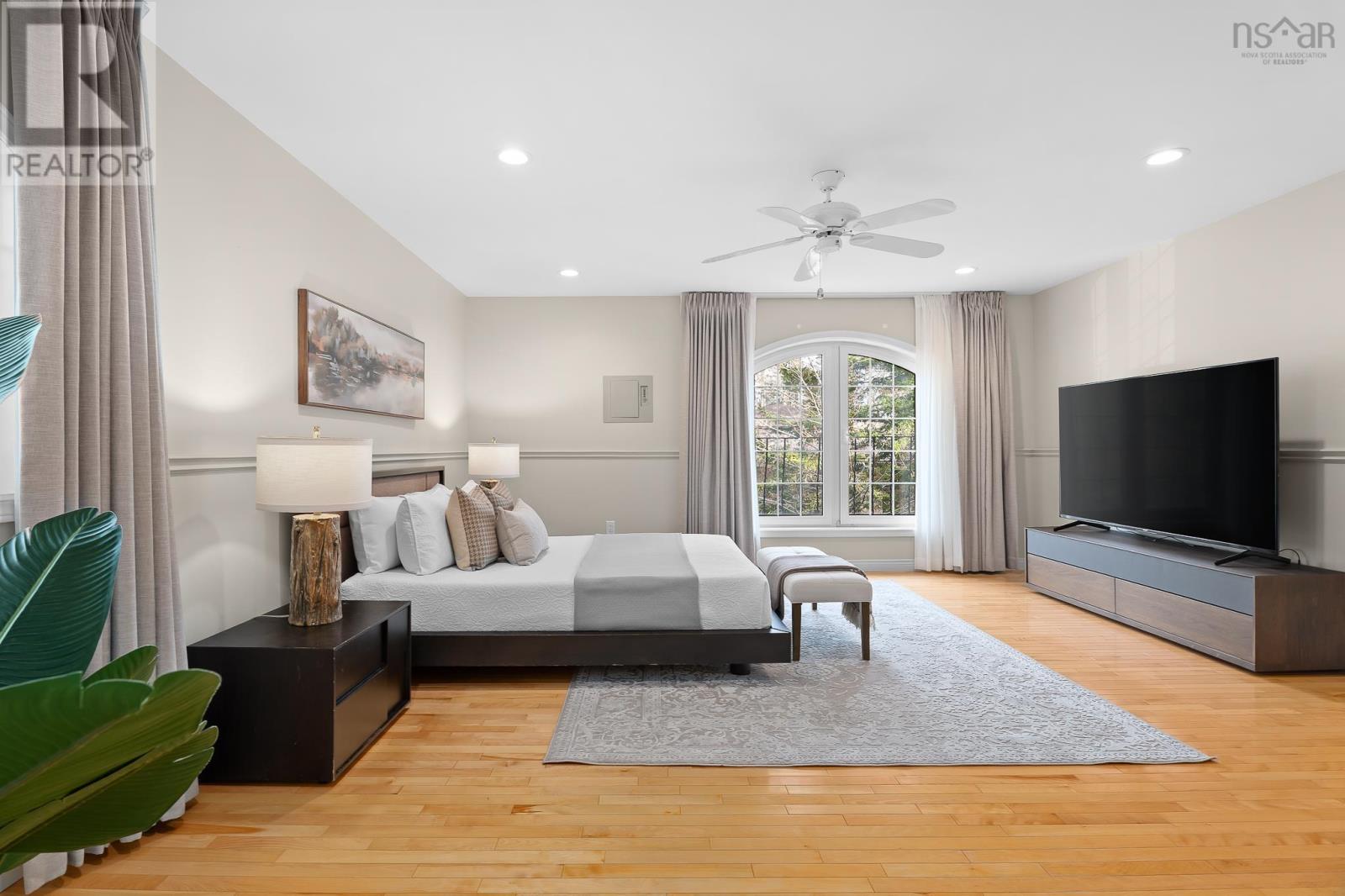 12 Falcon Place - 28