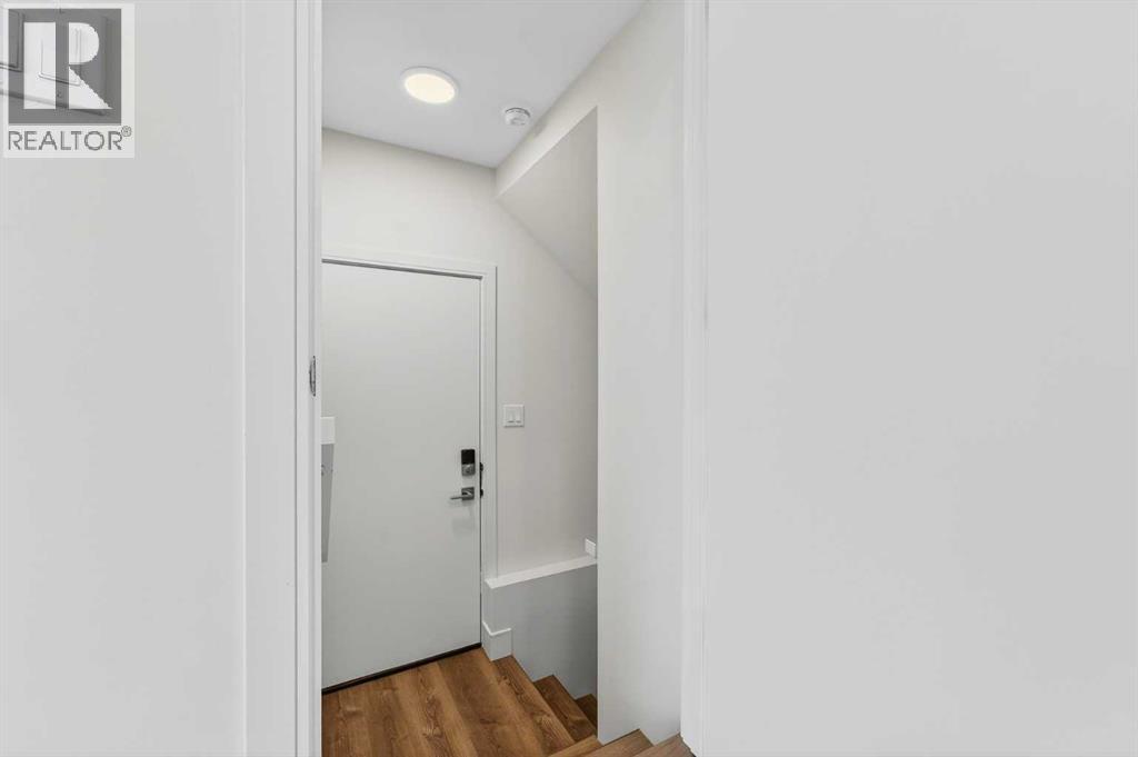 2537 16 Avenue - 34