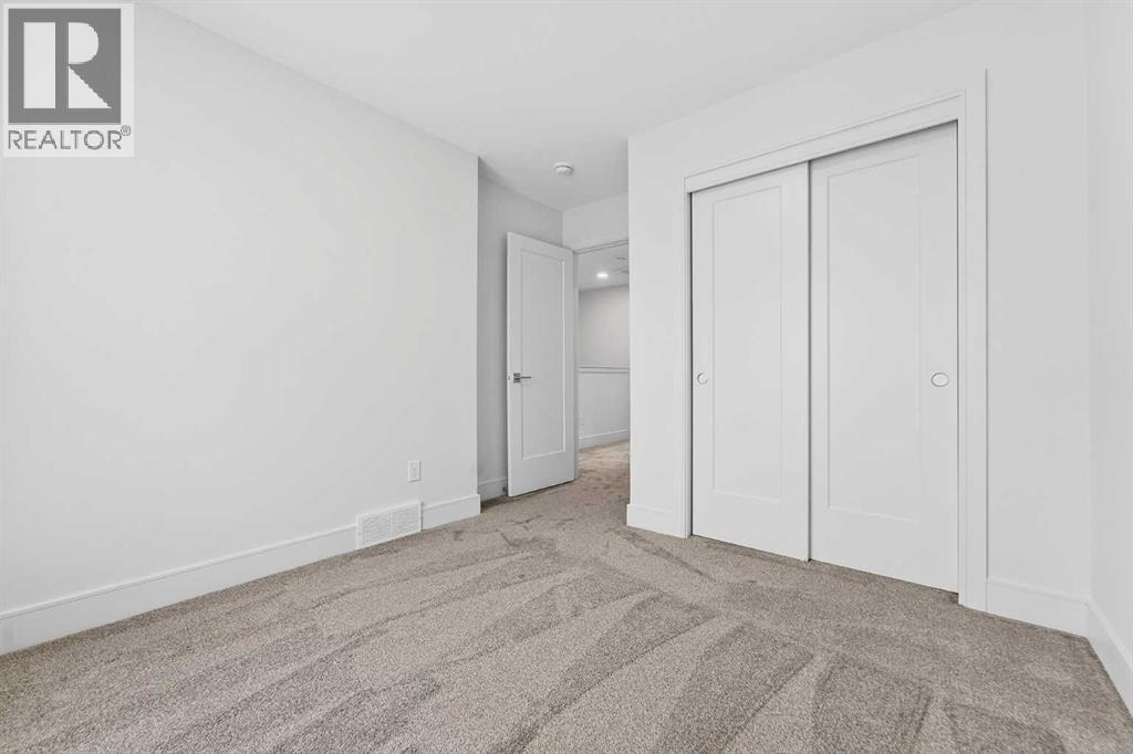 2537 16 Avenue - 32