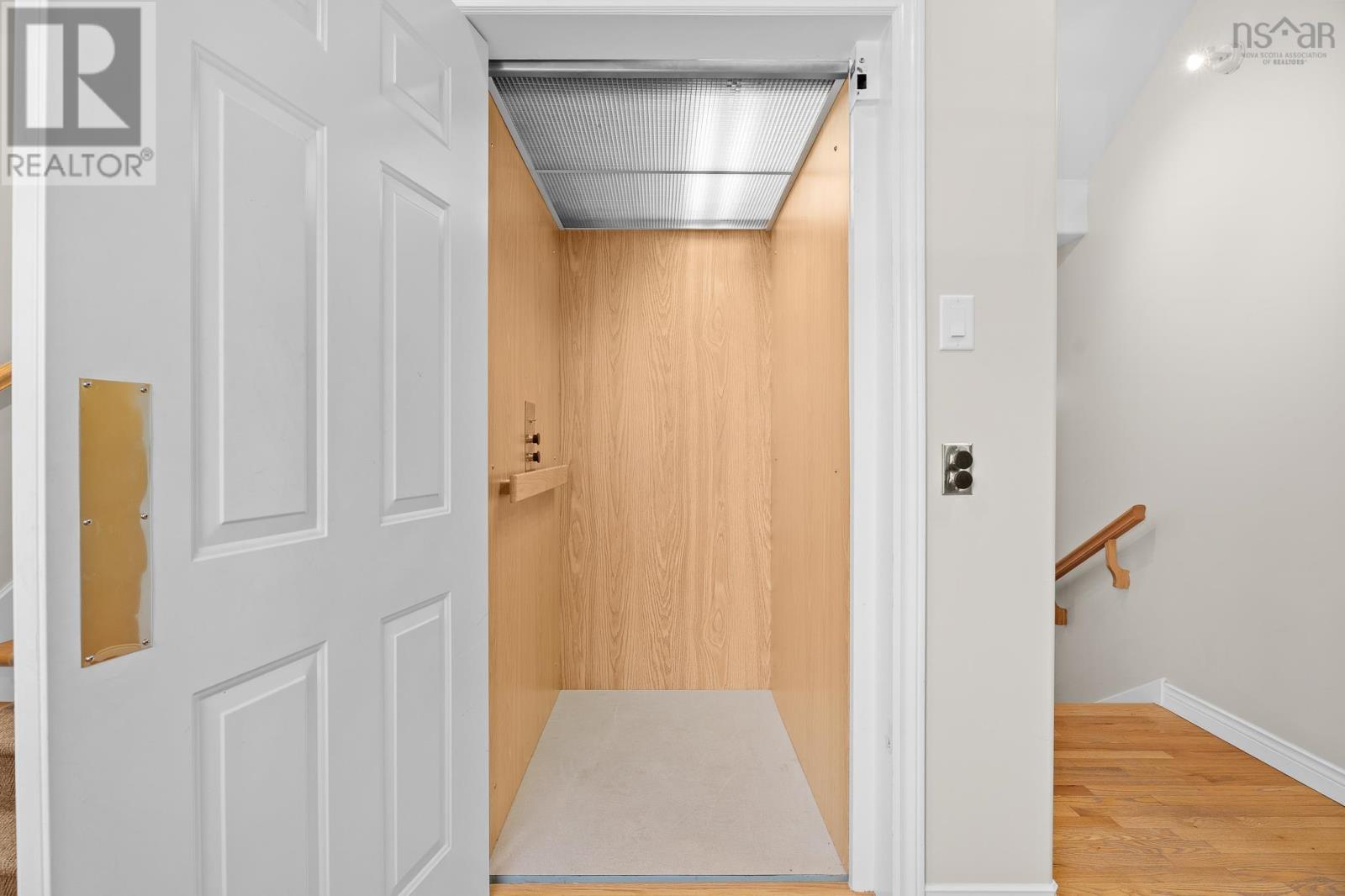 12 Falcon Place - 26