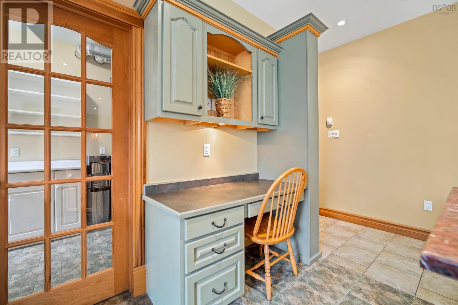 103 Sussex Drive - 11