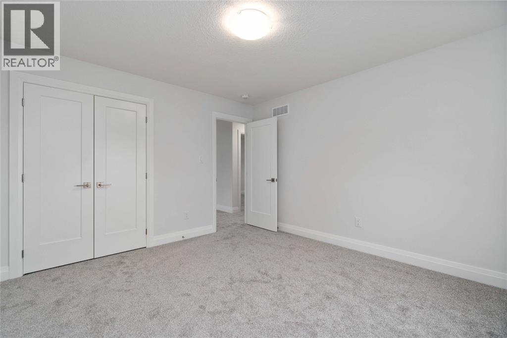 608 SWEETBAY CRESCENT - 32