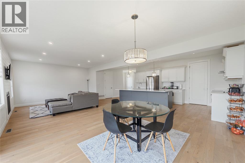 608 SWEETBAY CRESCENT - 11