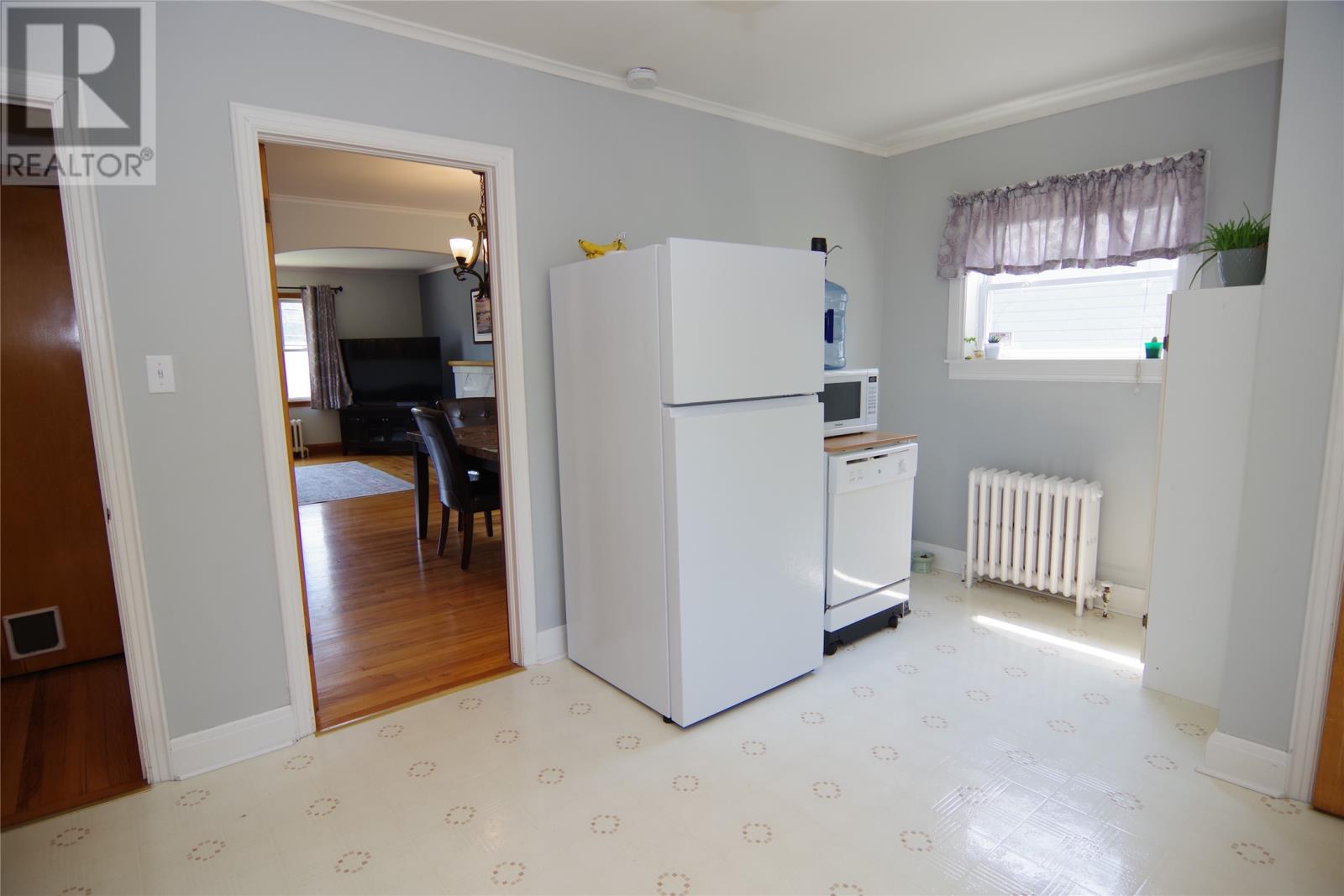 54 Cornwall Avenue - 18