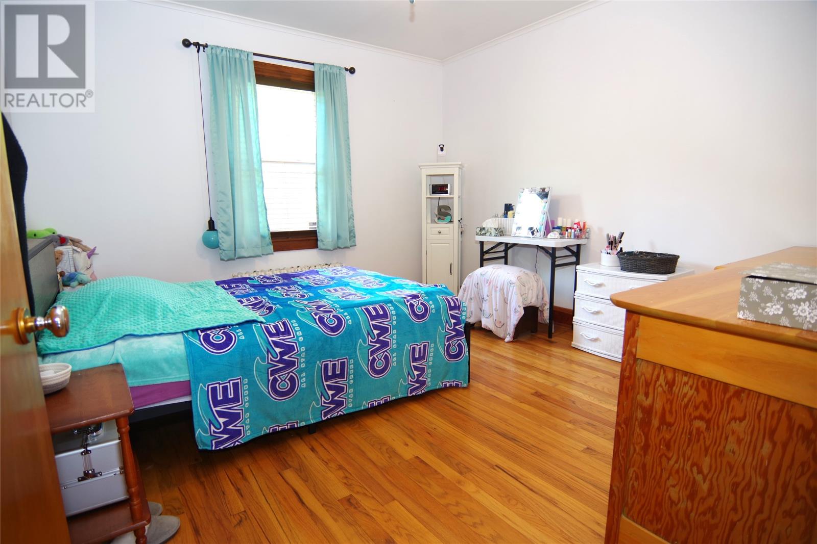 54 Cornwall Avenue - 24