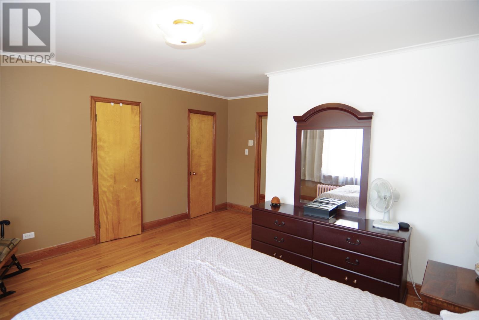 54 Cornwall Avenue - 29