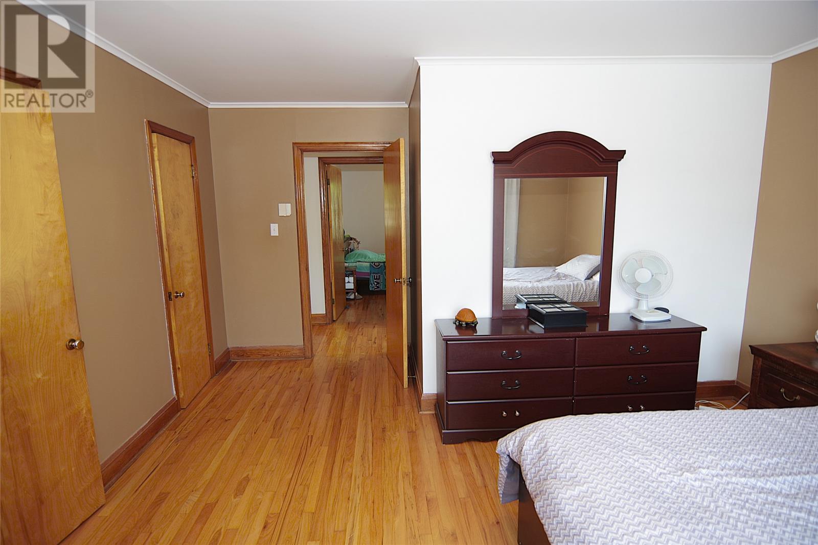 54 Cornwall Avenue - 30
