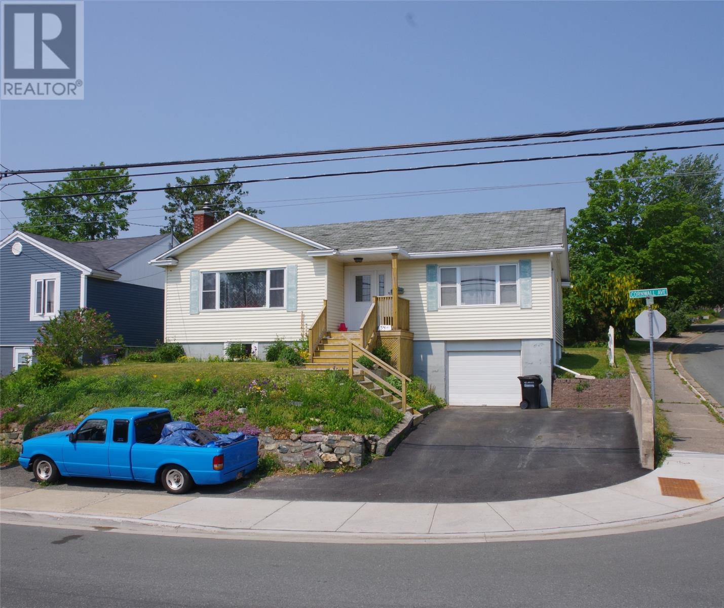 54 Cornwall Avenue - 40