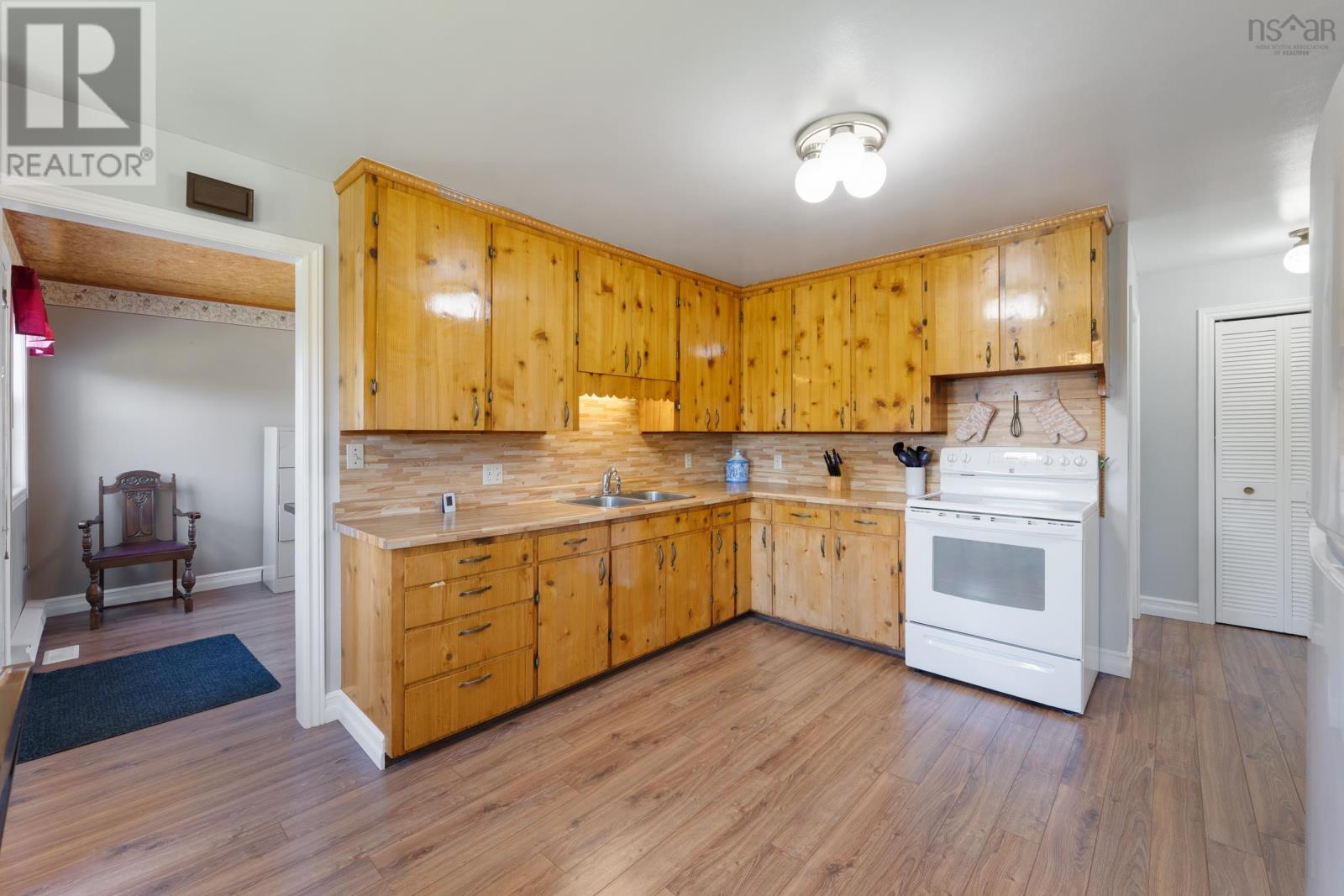 2096 North Range Crossroad - 11