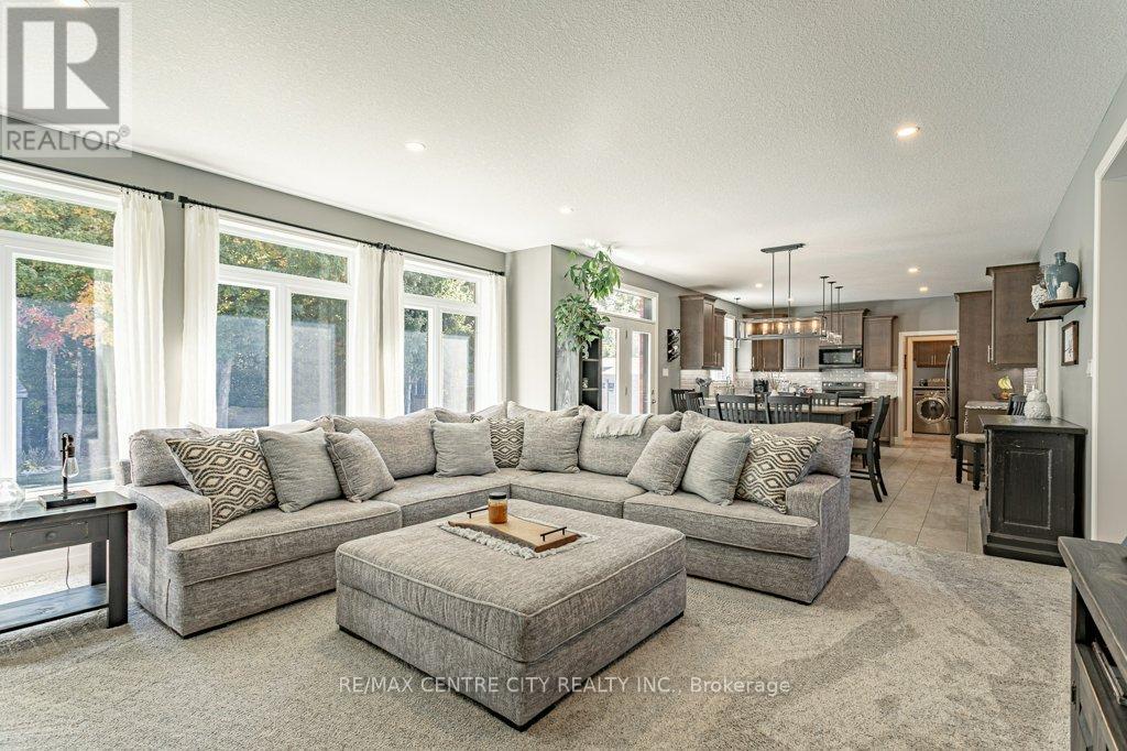 148 ELLIOTT TRAIL - 10