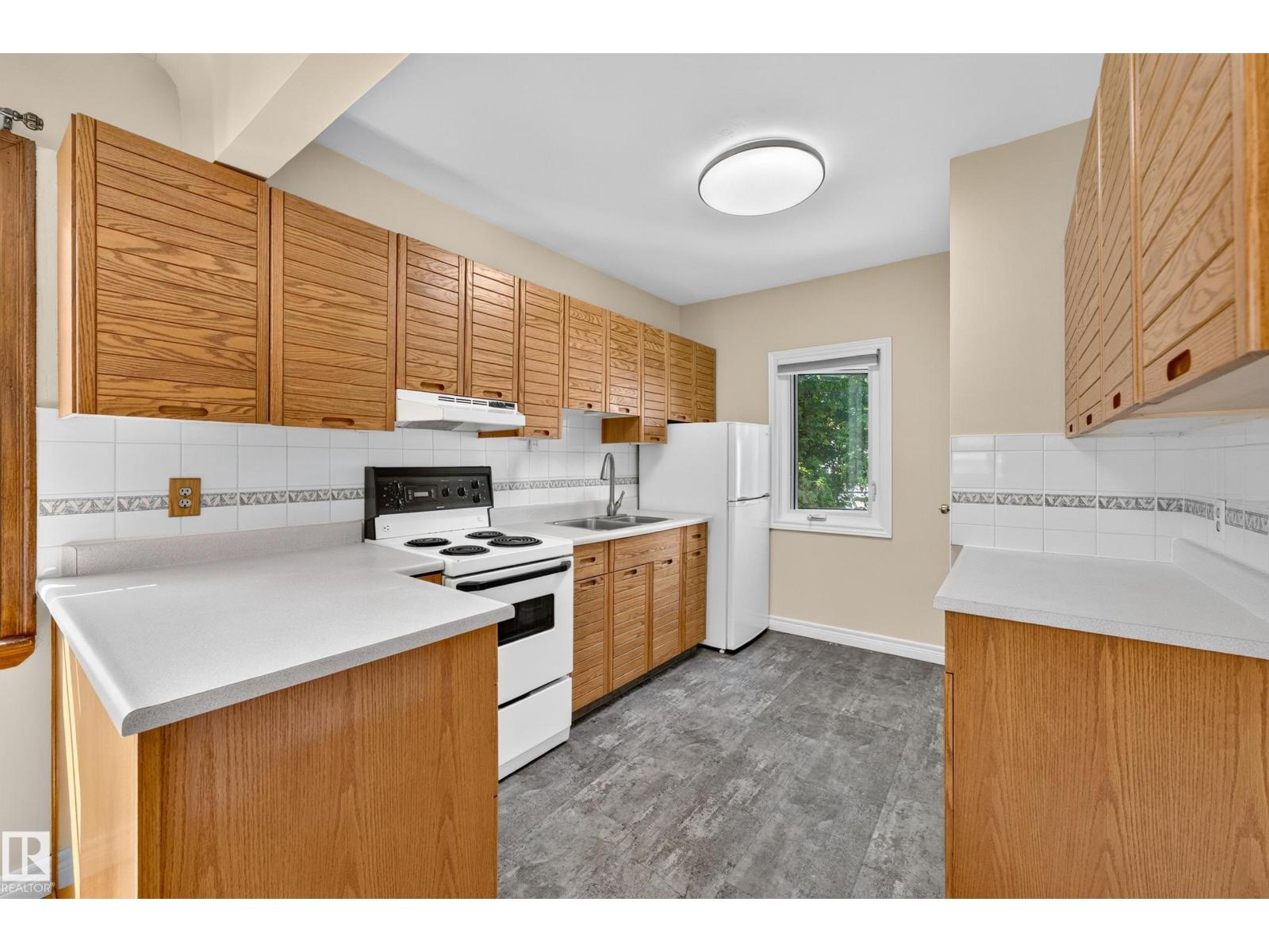 11212 66 ST NW - 17