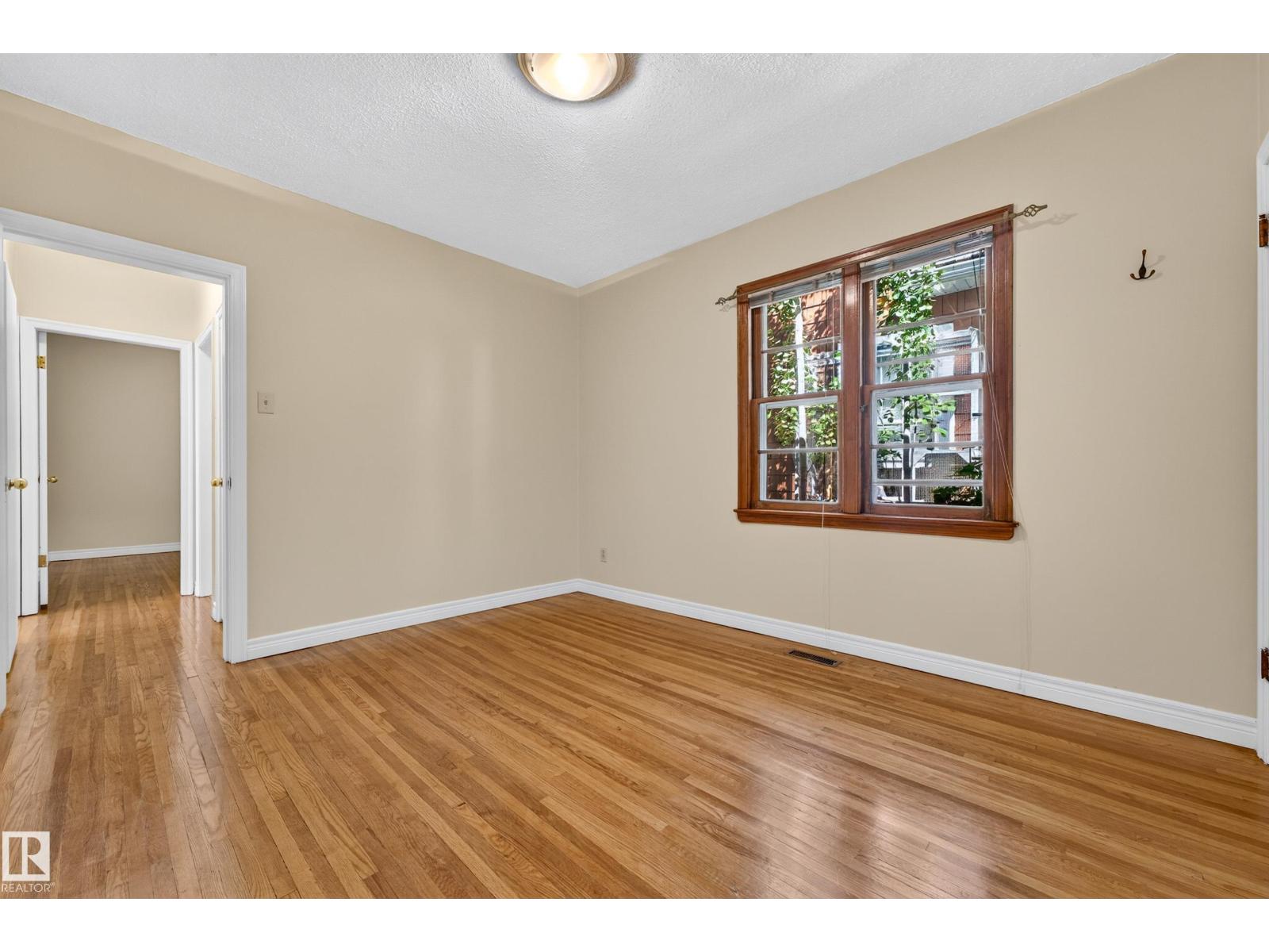 11212 66 ST NW - 20