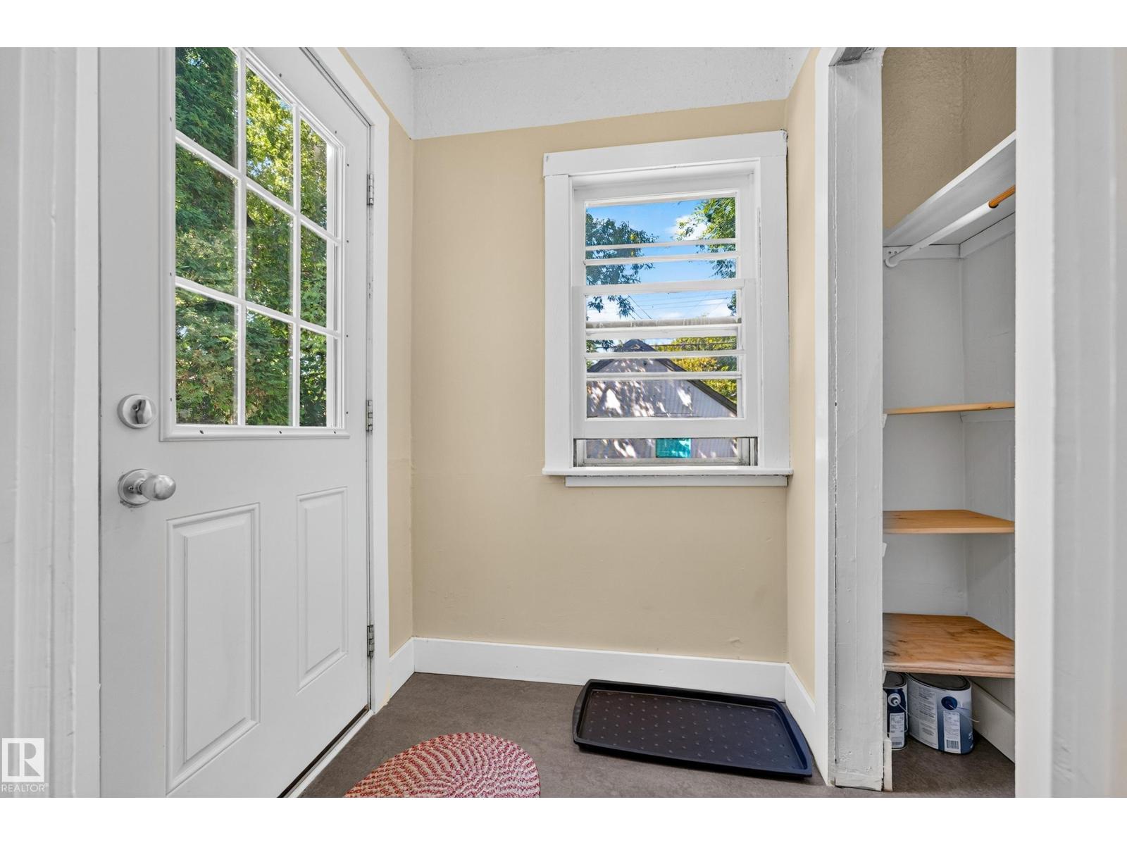 11212 66 ST NW - 28