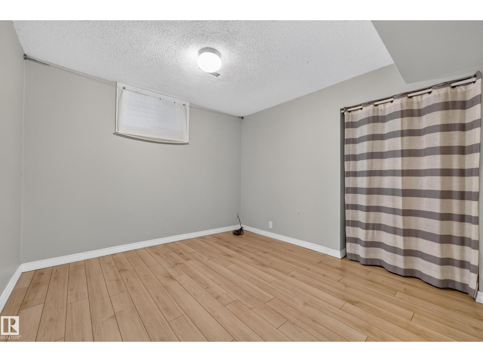11212 66 ST NW - 39