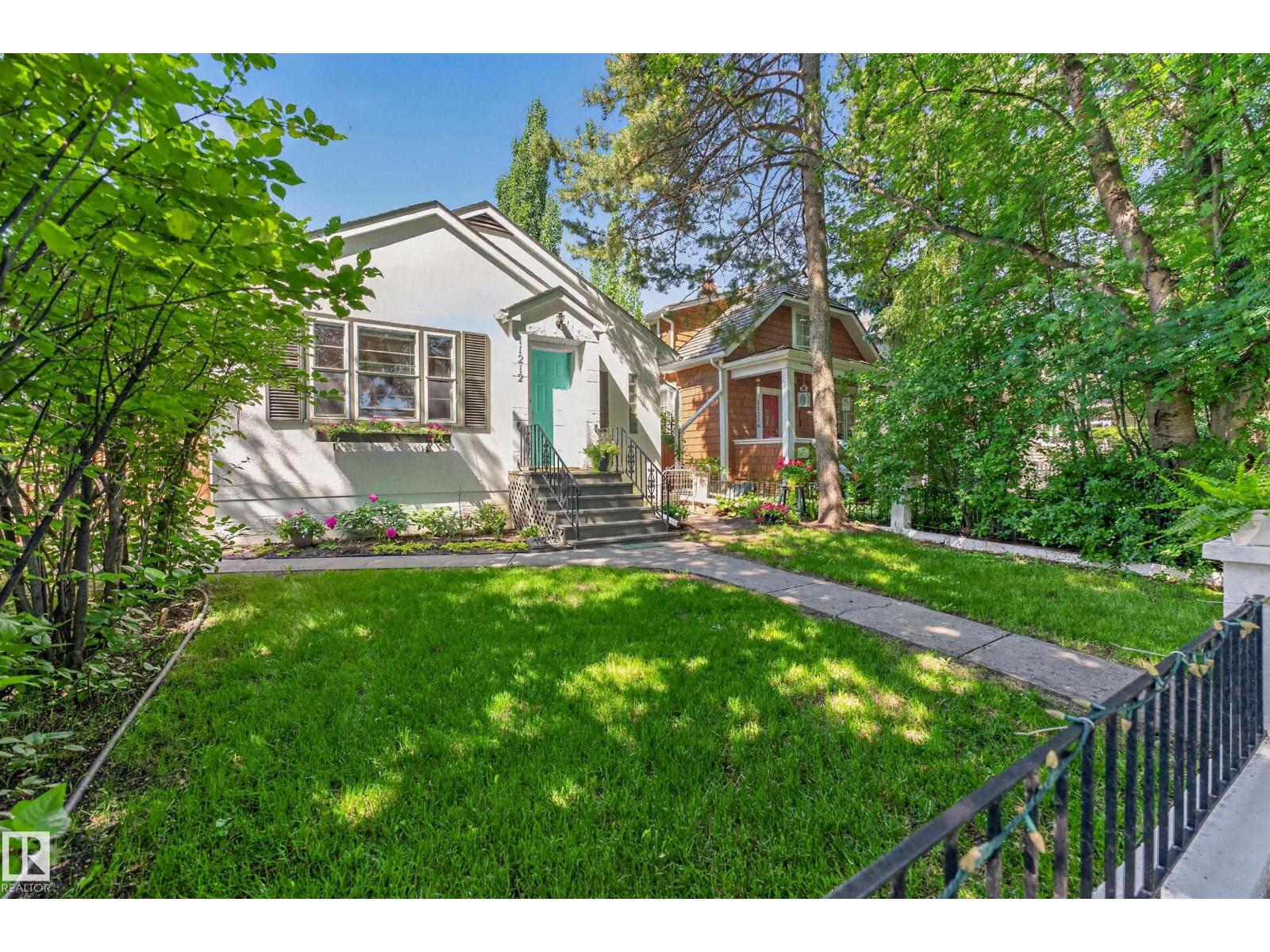 11212 66 ST NW, Highlands (Edmonton), Edmonton photo 4