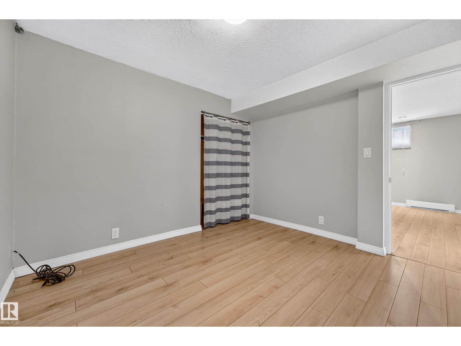11212 66 ST NW - 40