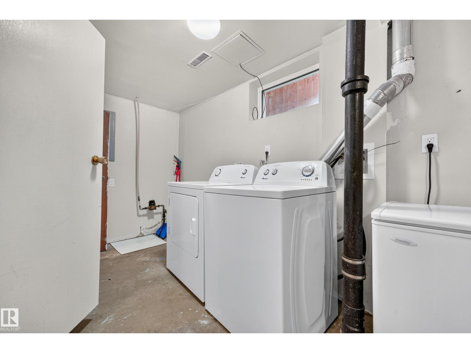 11212 66 ST NW - 42