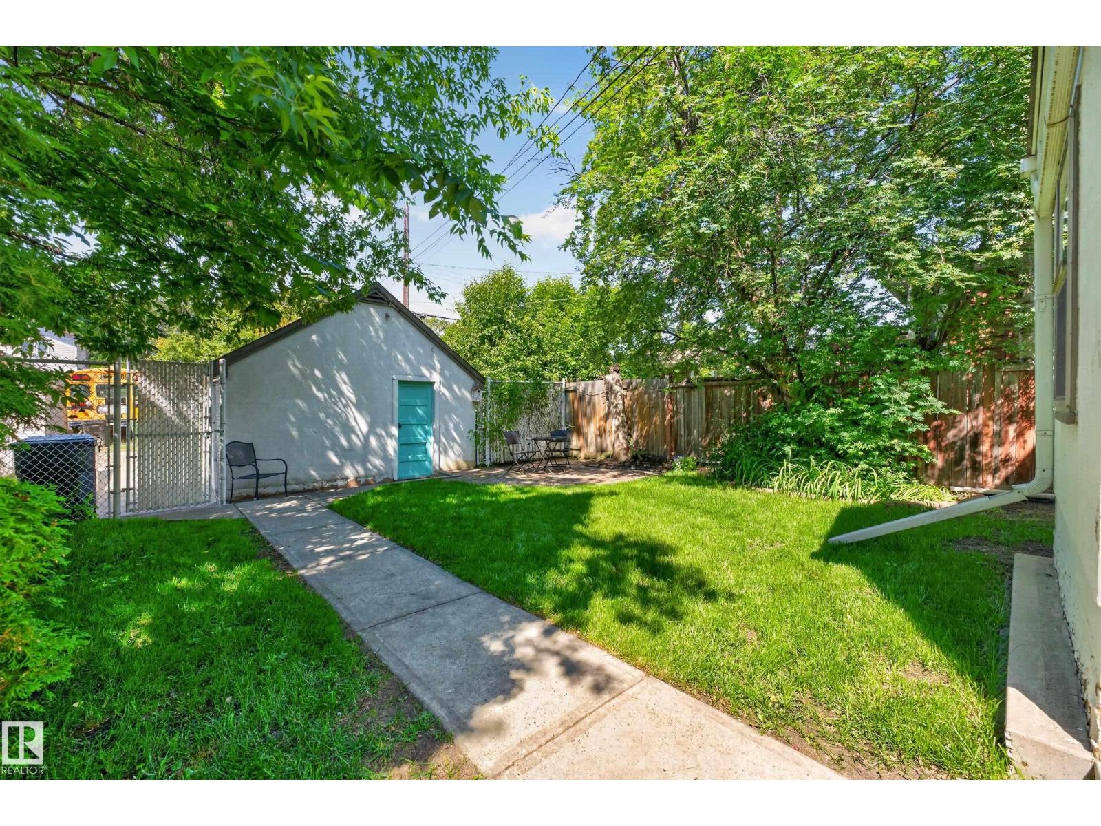 11212 66 ST NW - 46
