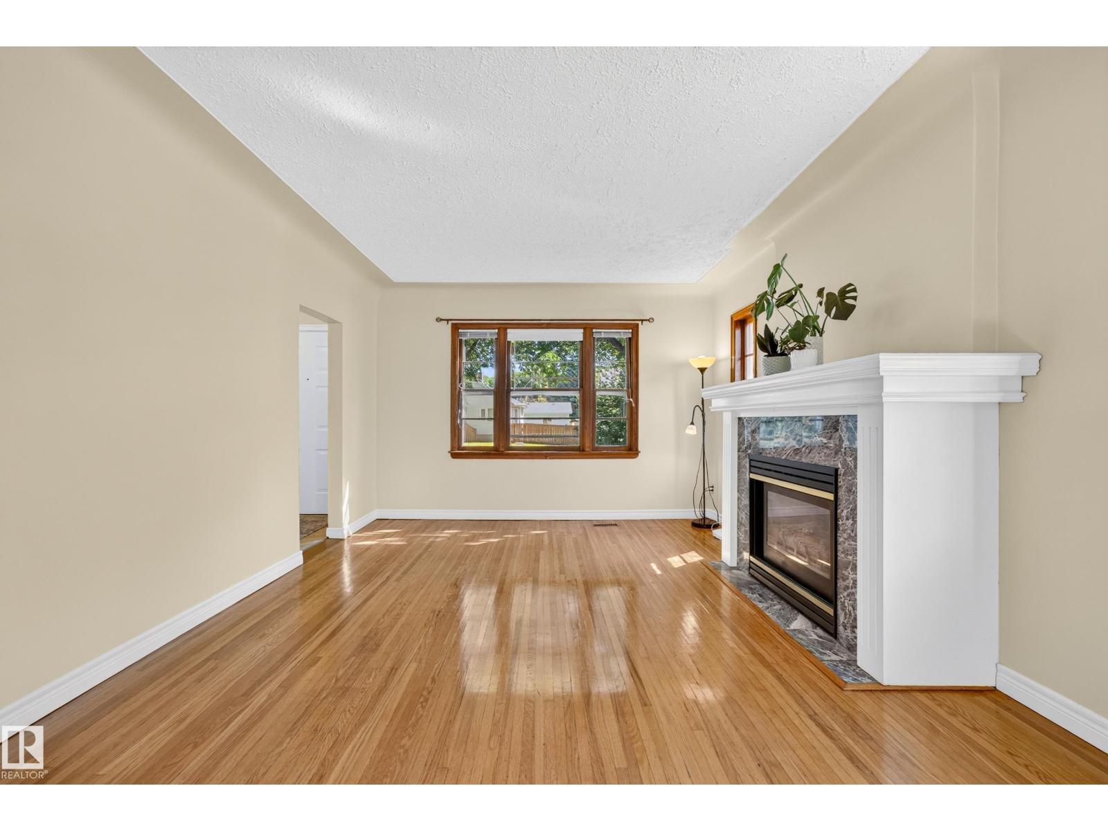 11212 66 ST NW - 7