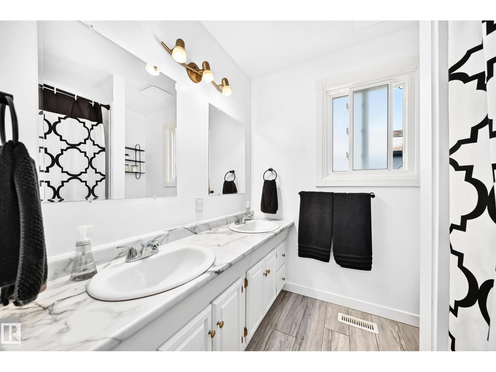 1028 MONY PENNY CR — photo 37