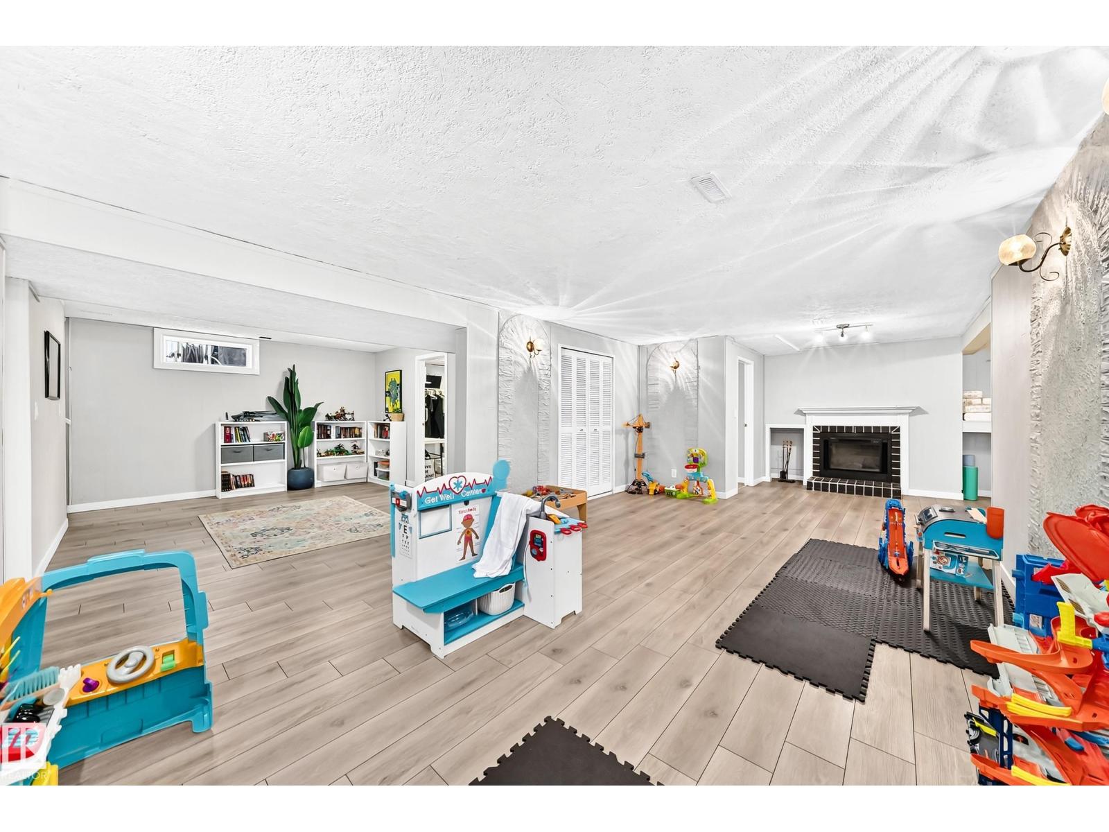 1028 MONY PENNY CR — photo 40