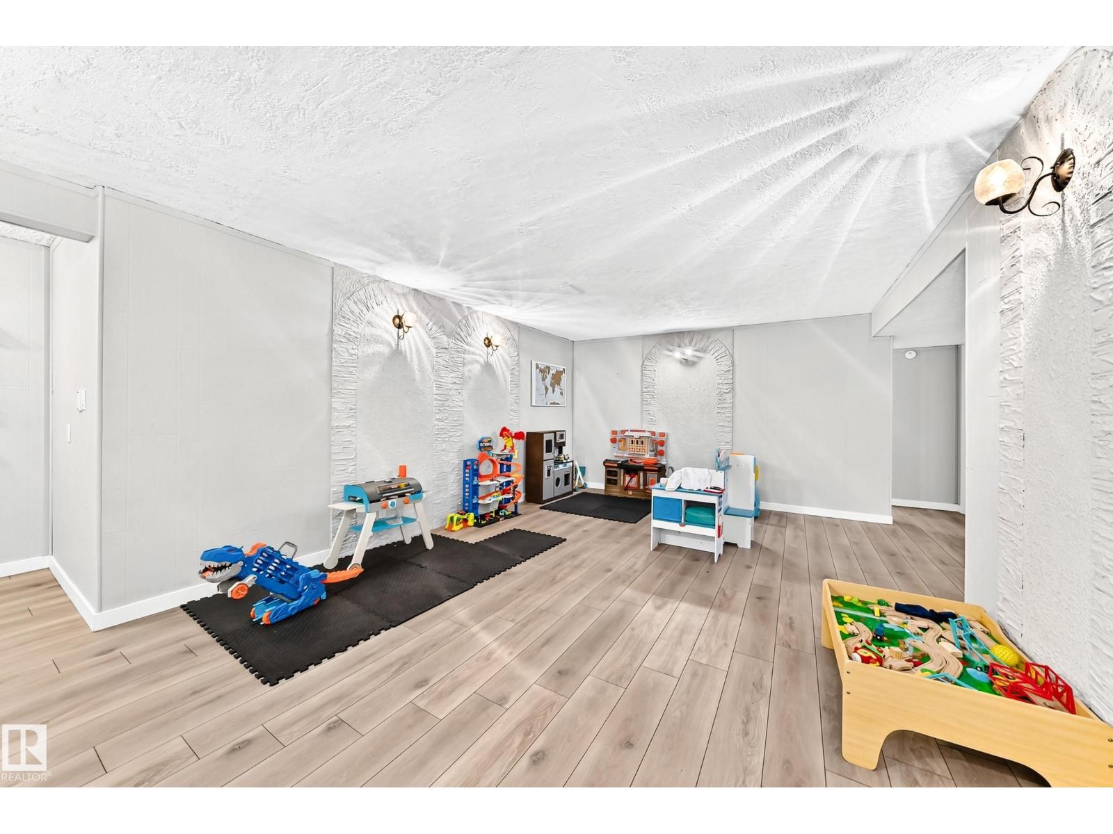 1028 MONY PENNY CR — photo 43