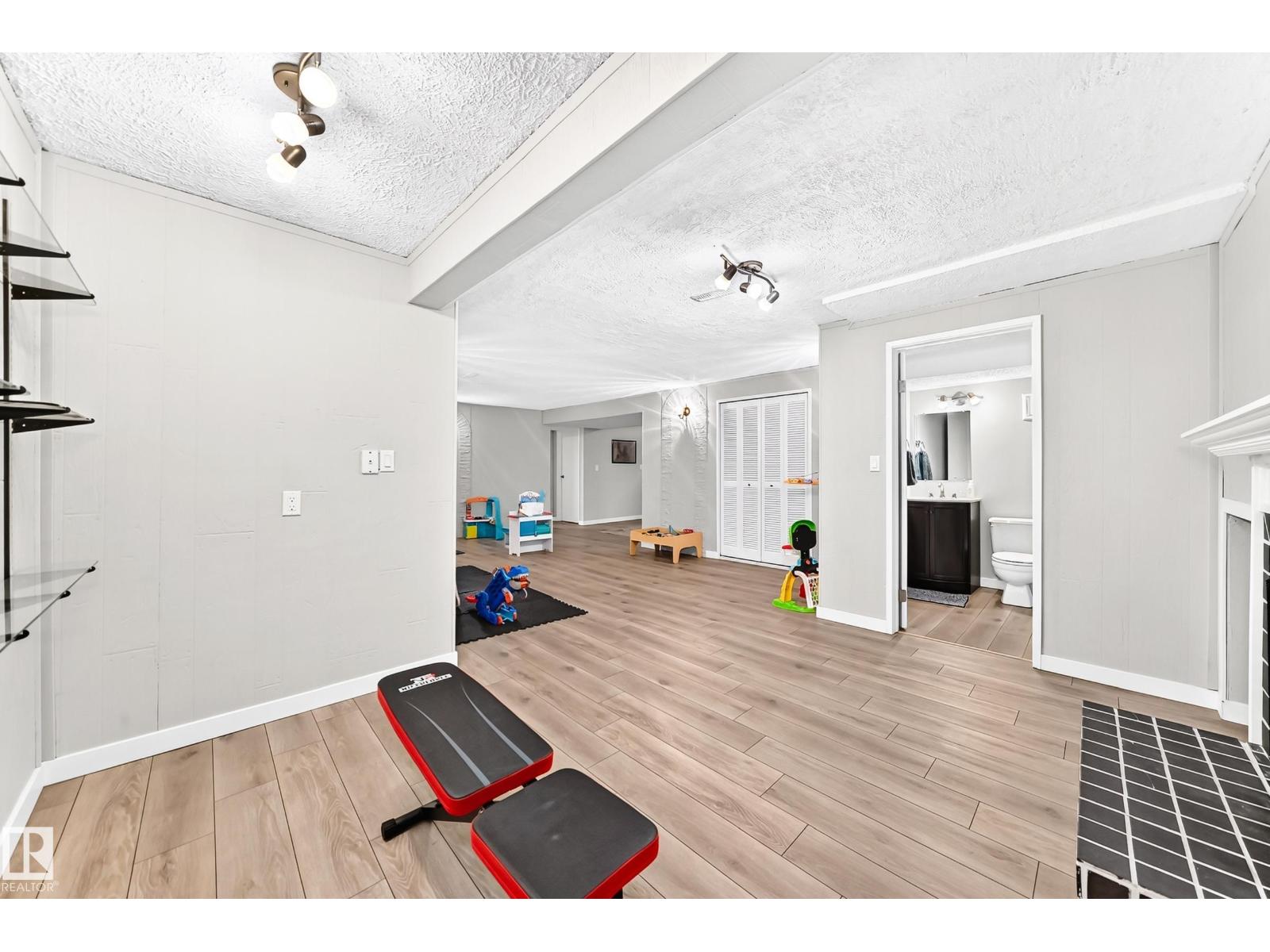 1028 MONY PENNY CR — photo 45