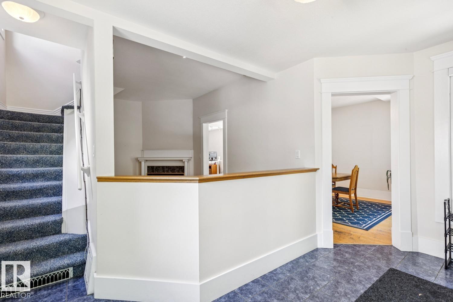 11223 99 AV NW - 5