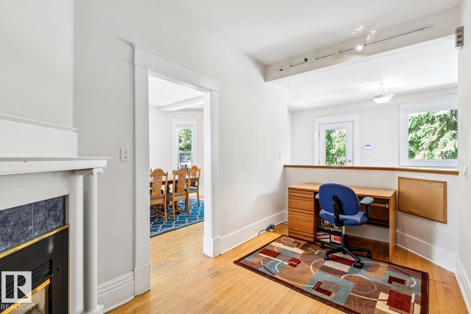11223 99 AV NW - 6
