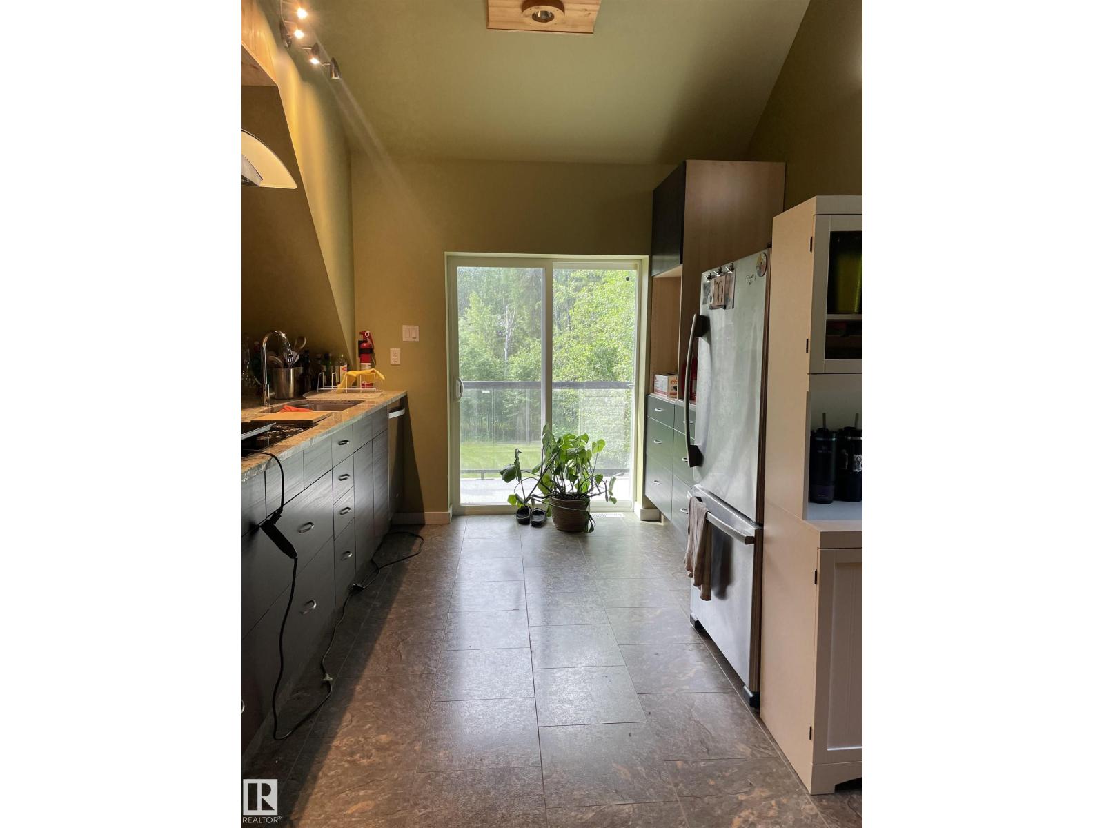 #66 183049 HWY 663 — photo 10