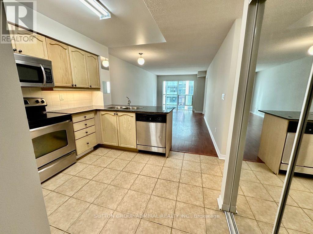 #911 185 ONEIDA CRESCENT - 11