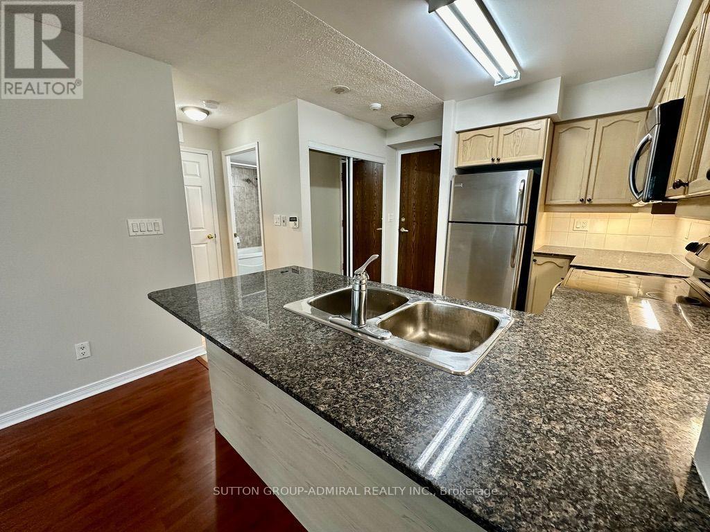 #911 185 ONEIDA CRESCENT - 13