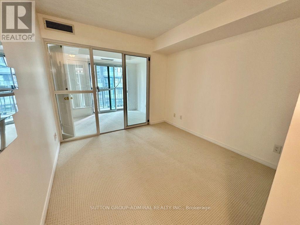 #911 185 ONEIDA CRESCENT - 17