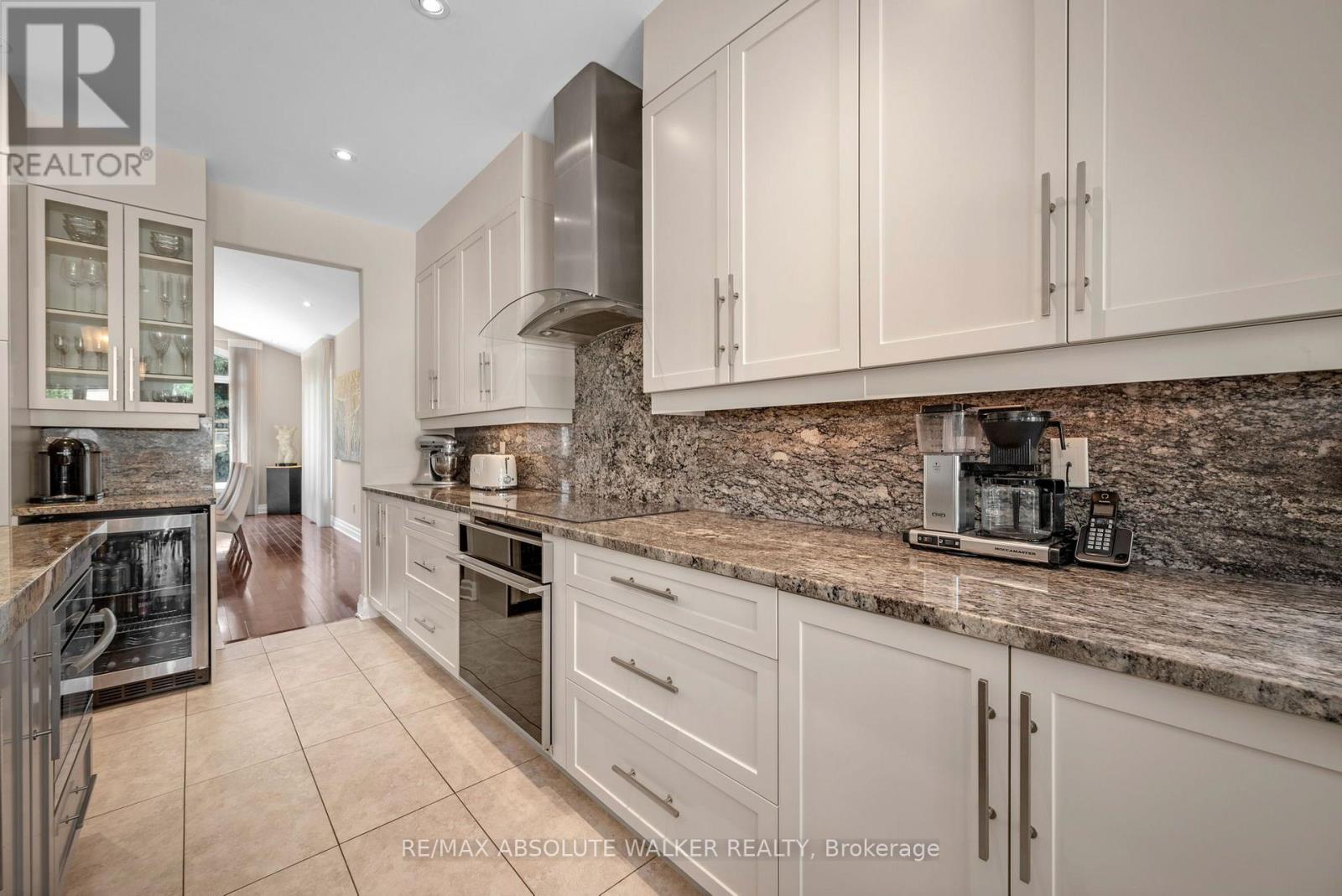 667 EVERLASTING CRESCENT, Ottawa. Luxury613. By Peter Sagos - Image 13