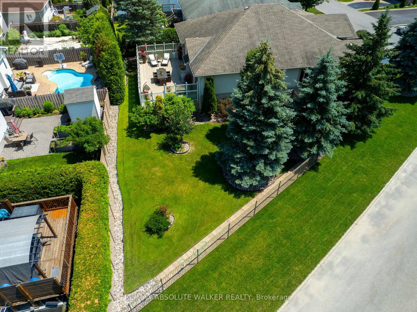 667 EVERLASTING CRESCENT, Ottawa. Luxury613. By Peter Sagos - Image 44