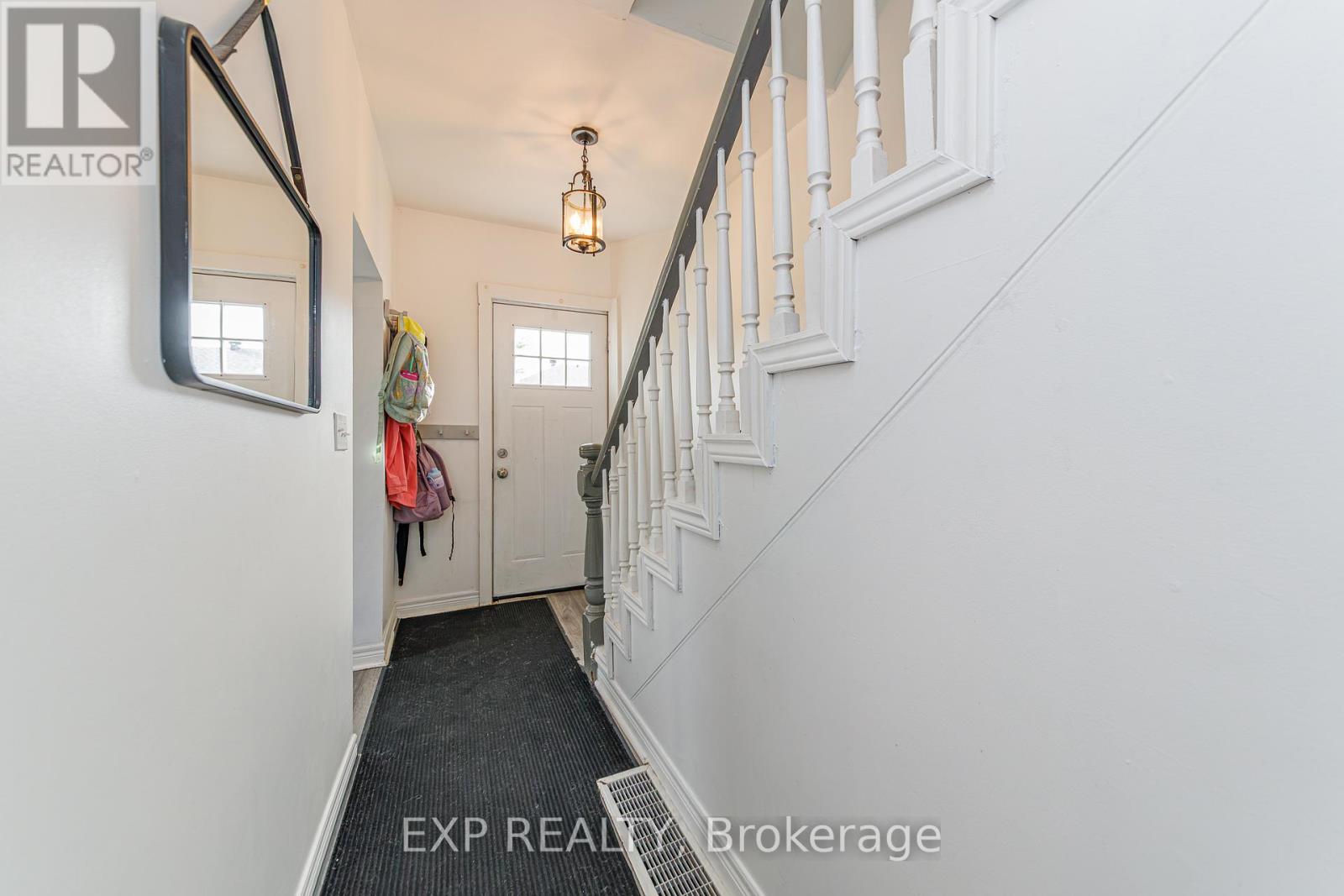 22 ST JOHNS WAY - 2