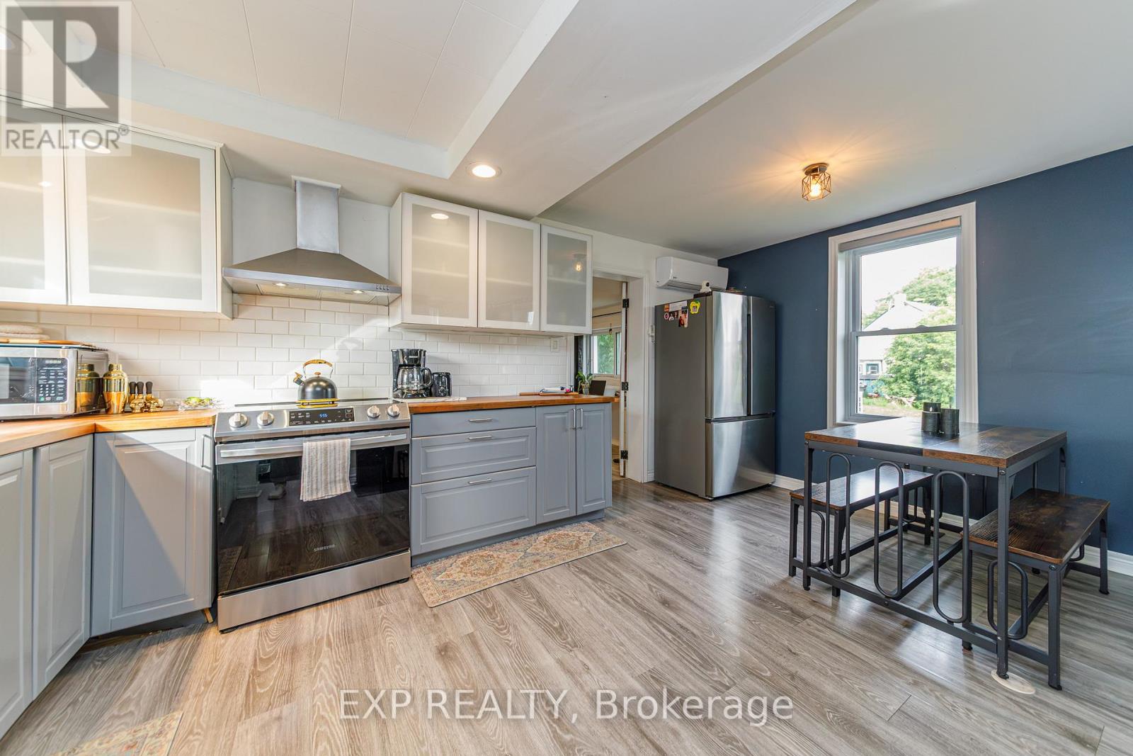 22 ST JOHNS WAY - 5