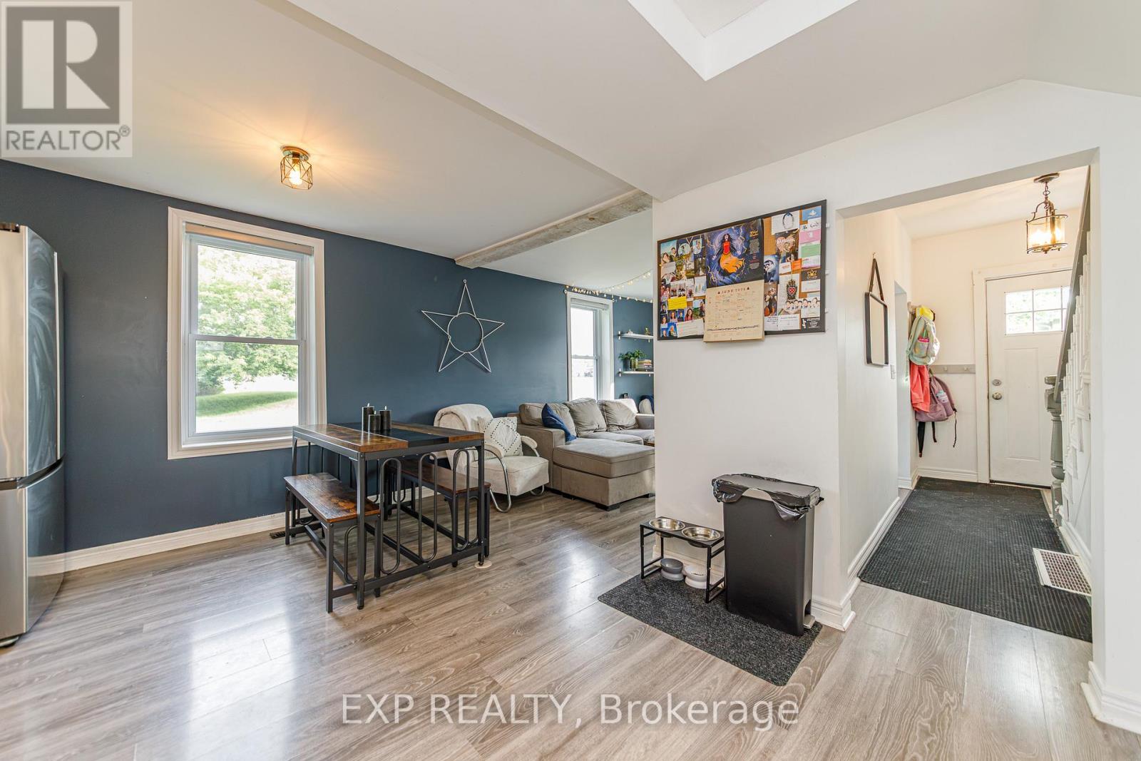 22 ST JOHNS WAY - 7