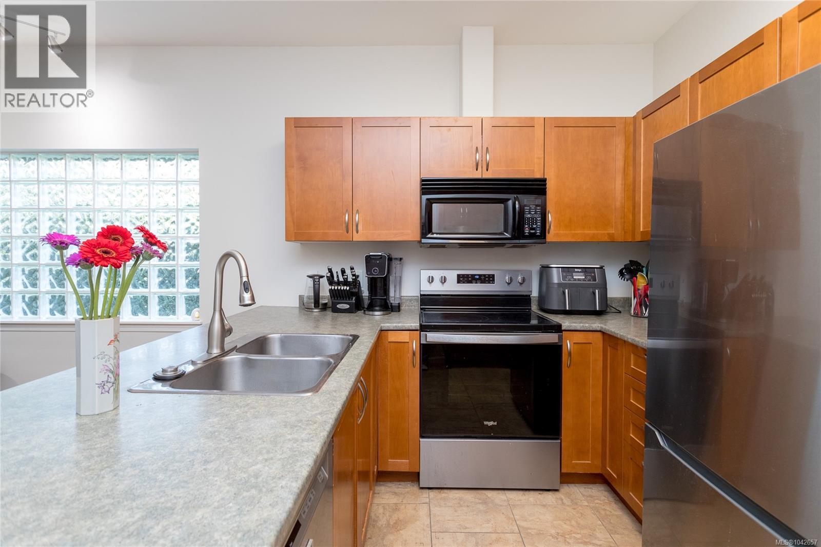 1963 Polo Park Crt - 11