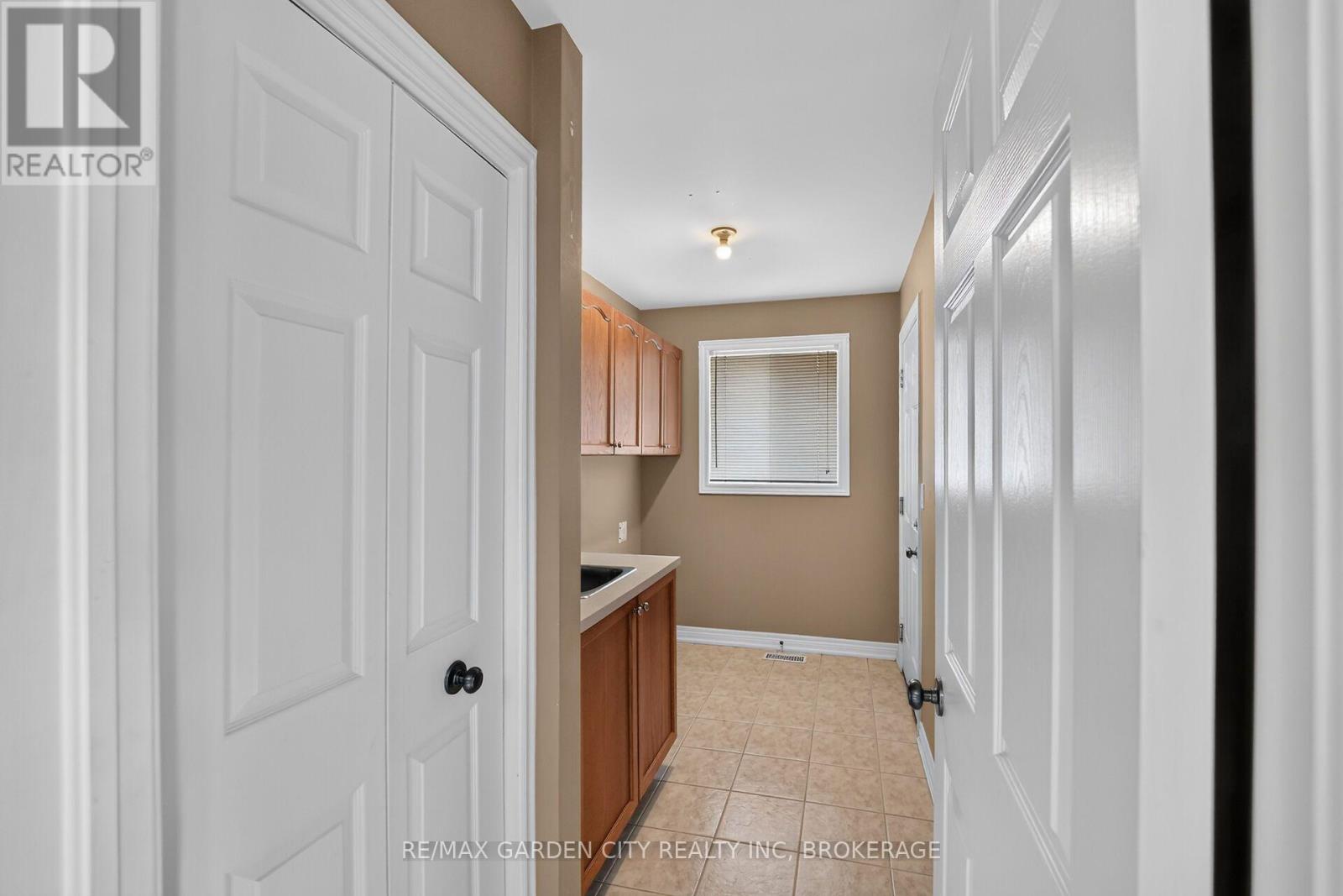 5 GREEN POINTE DRIVE - 21