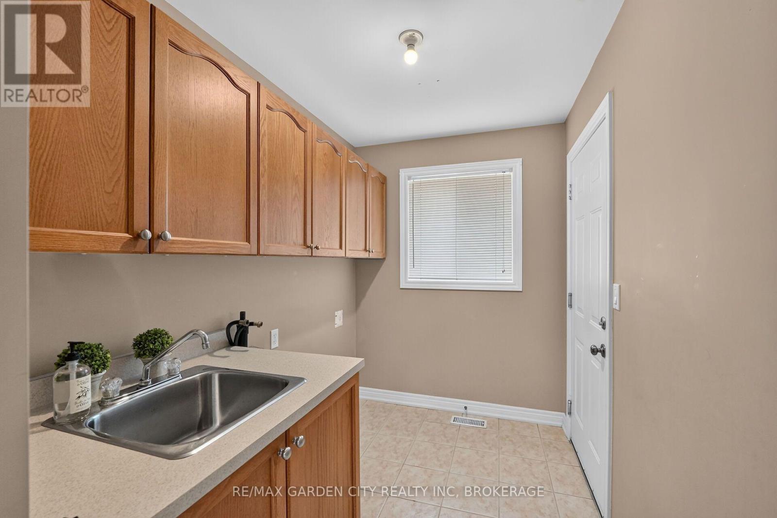 5 GREEN POINTE DRIVE - 22