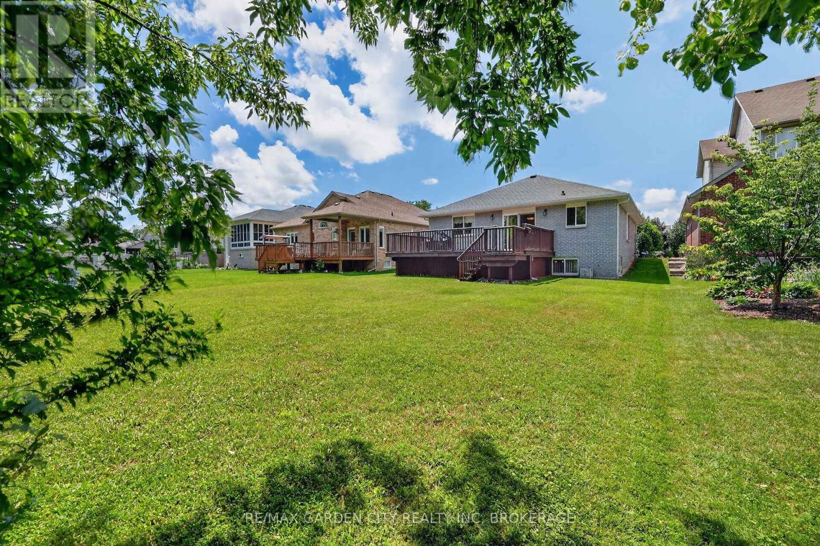 5 GREEN POINTE DRIVE - 31