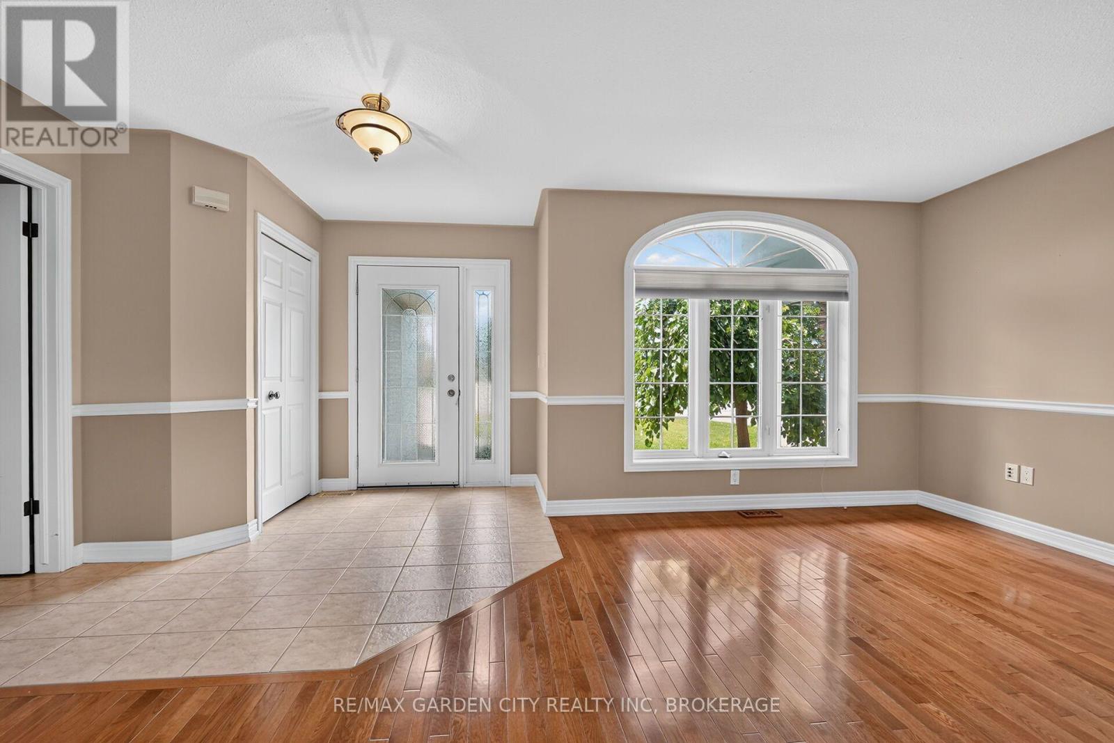5 GREEN POINTE DRIVE - 4