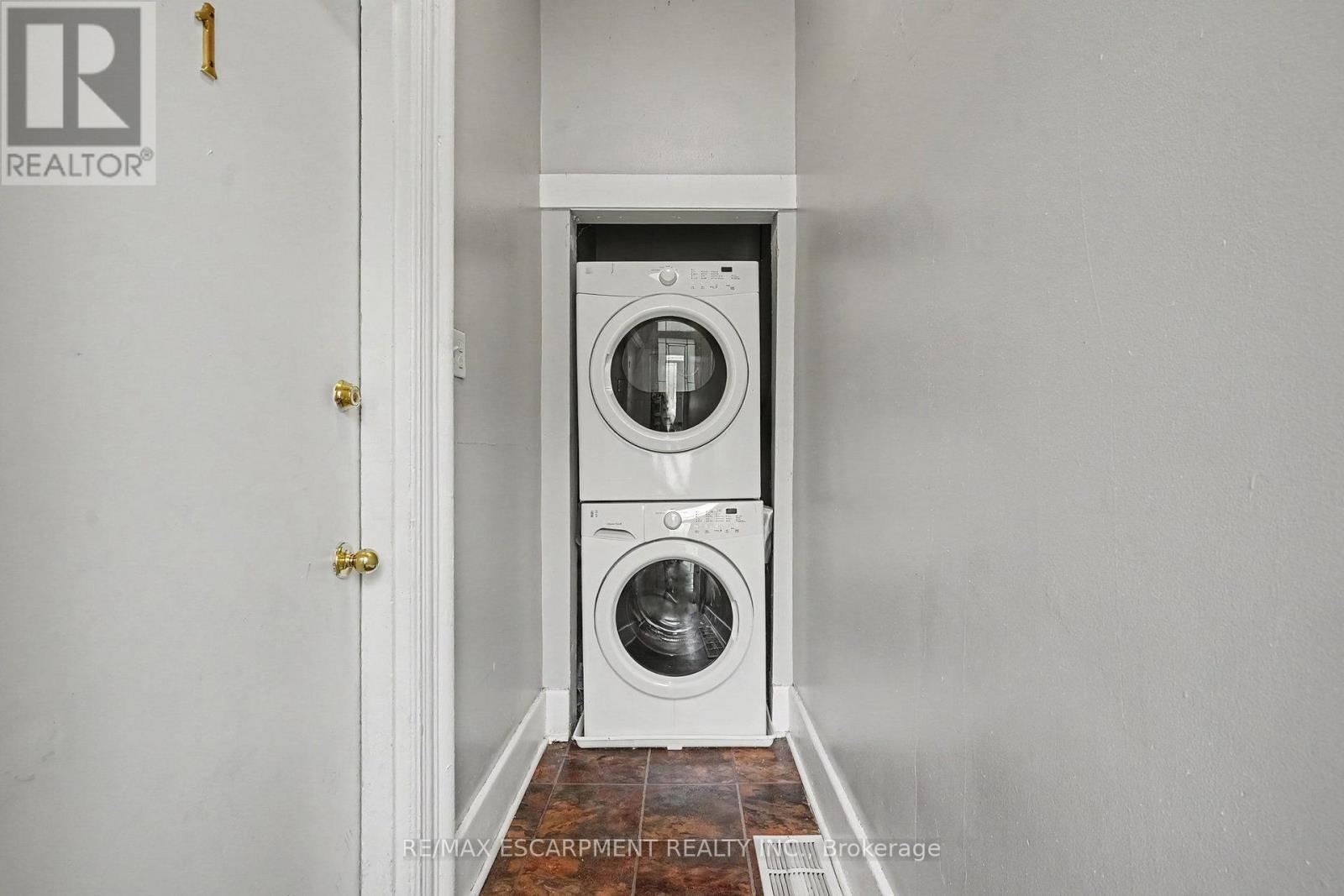 22 STINSON STREET - Image 33