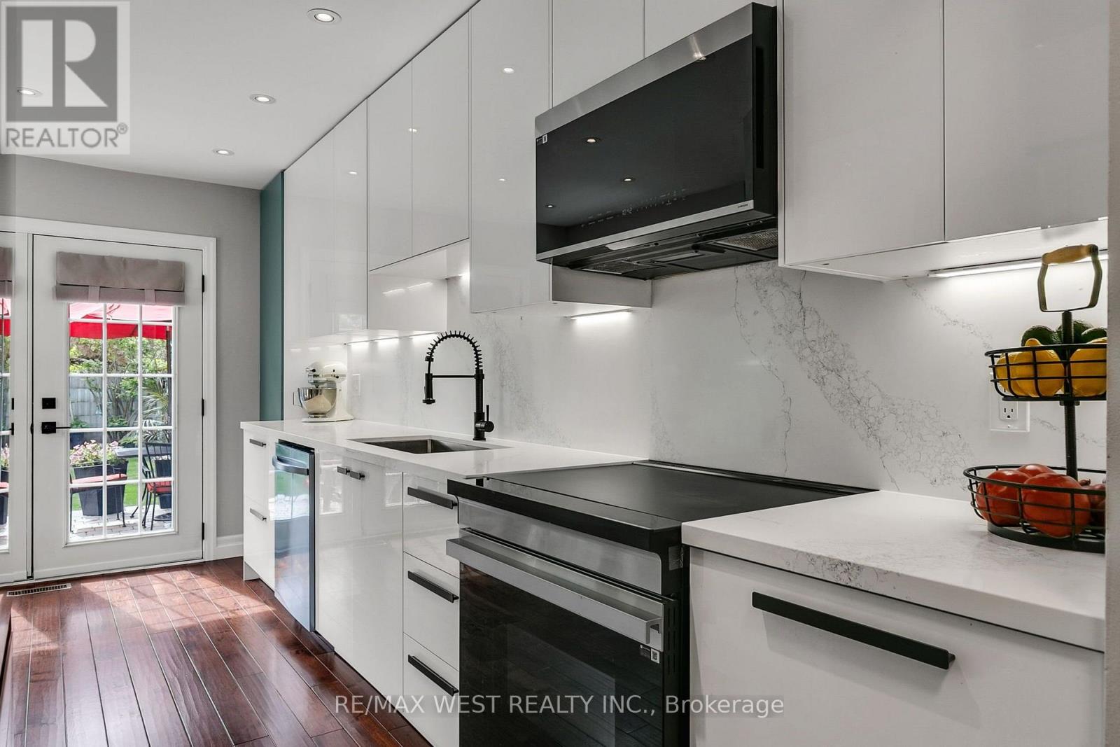 930 MARAMIS COURT - 18