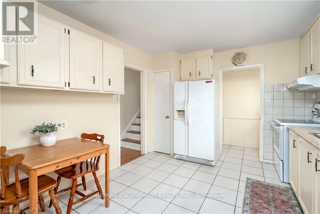 652 ARDLEIGH CRESCENT - 10